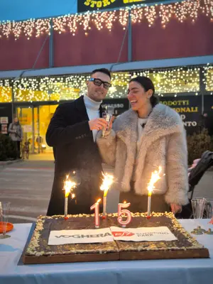 Compleanno del centro commerciale con band dal vivo, foto 3